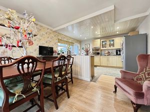 Dining area- click for photo gallery